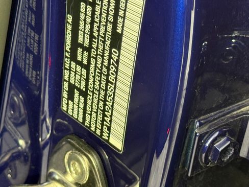 New 2025 Porsche Macan image 25