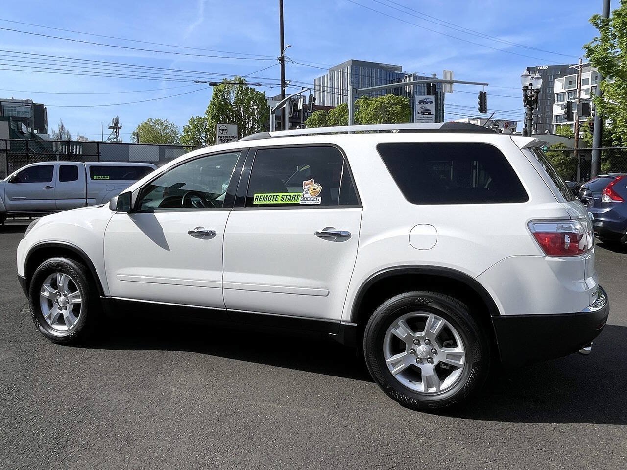 Used 2011 GMC Acadia SLE AWD/4WD image 8