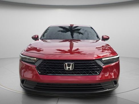 Certified 2025 Honda Accord LX image 4
