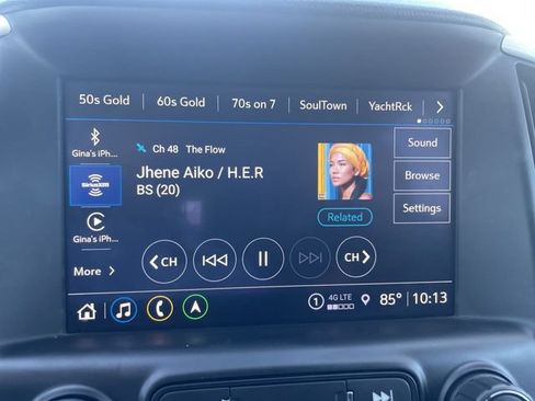 Used 2022 GMC Terrain SLT w/ Infotainment Package II FWD image 13