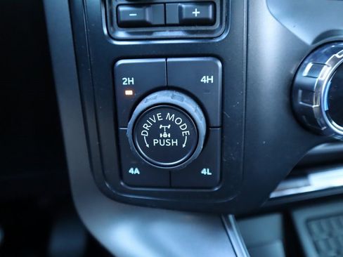 New 2025 Ford F150 Lariat w/ Equipment Group 501A Mid image 8