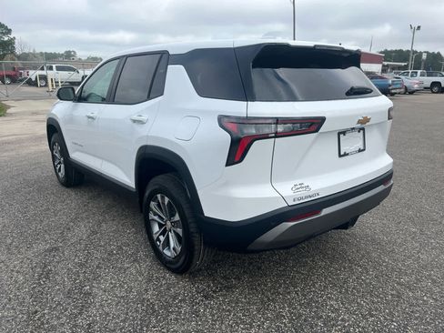 New 2026 Chevrolet Equinox LT image 4