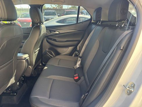 Used 2025 Buick Encore GX Preferred image 25