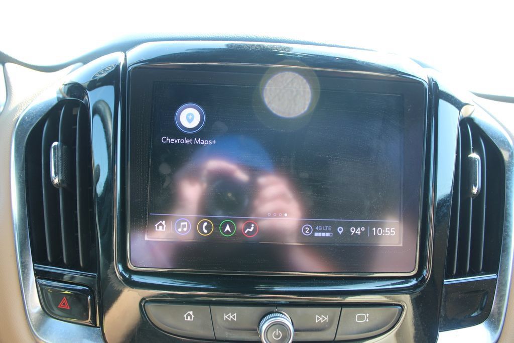 Used 2023 Chevrolet Traverse Premier FWD image 63