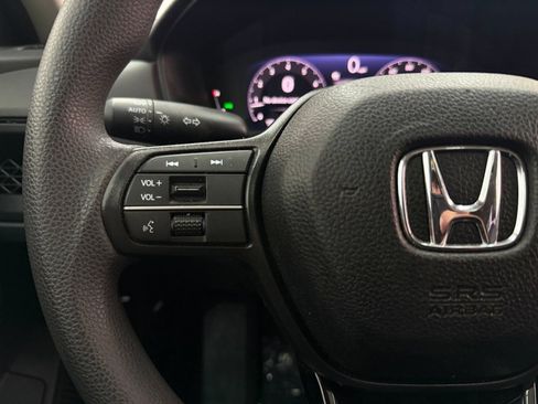 Used 2025 Honda Accord SE image 13