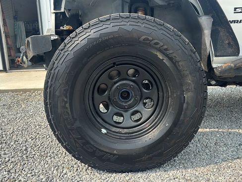 Used 2012 Jeep Wrangler Sport w/ Connectivity Group AWD/4WD image 12