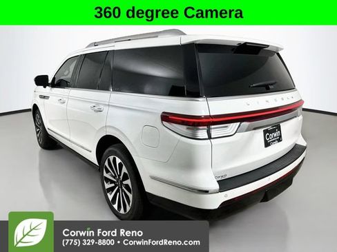 Used 2022 Lincoln Navigator Reserve AWD/4WD image 5