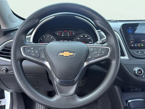 Used 2024 Chevrolet Malibu LT FWD image 16