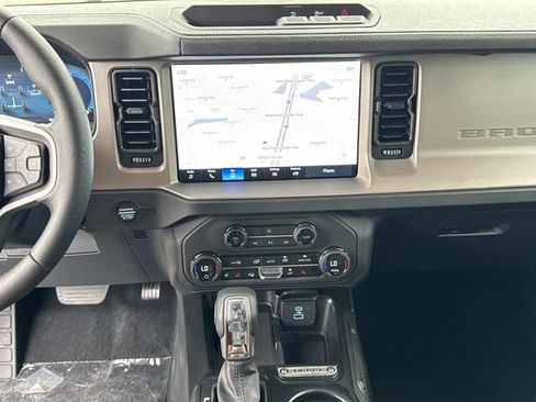 New 2025 Ford Bronco Outer Banks image 27