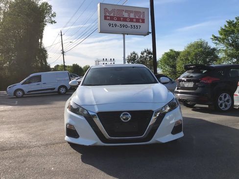 Used 2022 Nissan Altima 2.5 S image 4