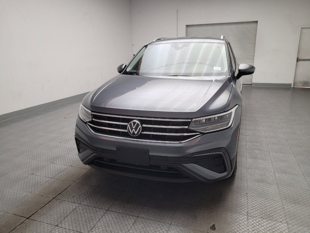 Used 2023 Volkswagen Tiguan SE FWD image 15