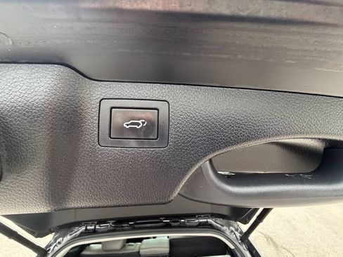 Used 2017 Hyundai Santa Fe Sport AWD/4WD image 11
