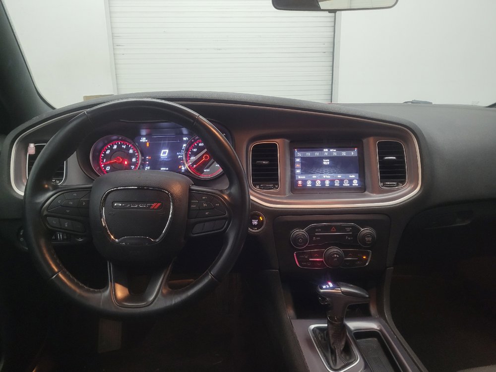 Used 2022 Dodge Charger SXT RWD image 22