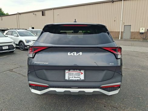 Used 2023 Kia Sportage LX AWD/4WD image 15