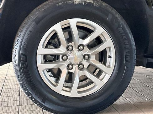 Used 2024 Chevrolet Tahoe LT RWD image 37