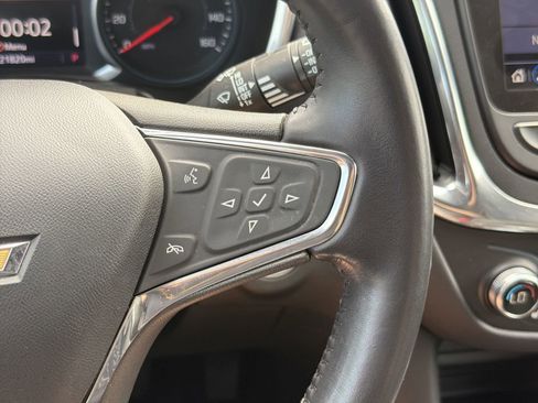 Used 2021 Chevrolet Equinox LT image 20