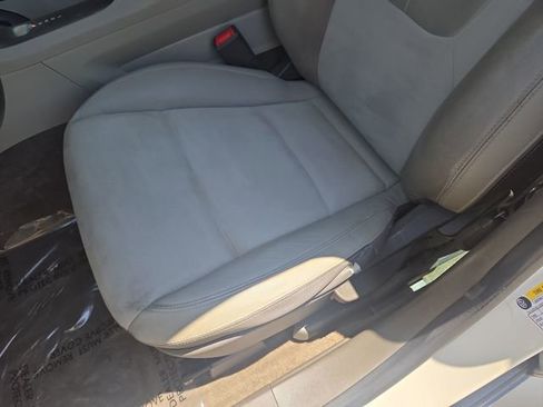 Used 2014 Chevrolet Volt Premium w/ Premium Trim Package FWD image 26