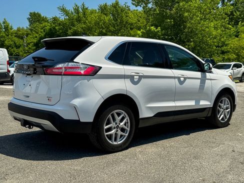 Certified 2023 Ford Edge SEL w/ Convenience Package AWD/4WD image 3
