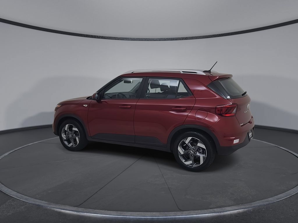 Used 2025 Hyundai Venue SEL FWD image 12