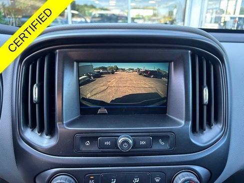 Used 2022 Chevrolet Colorado W/T w/ Custom Special Edition RWD image 2