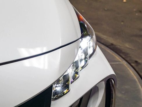 Certified 2022 Toyota Prius Prime XLE image 5