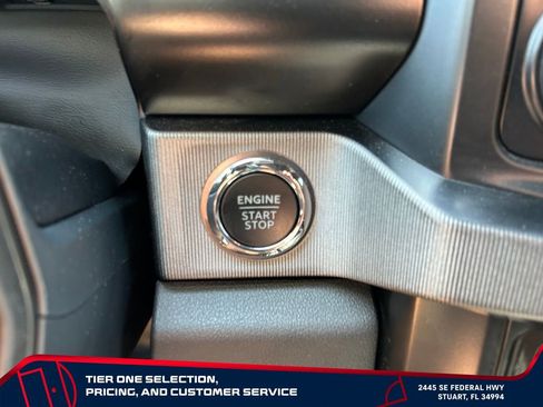 Used 2023 Ford F250 Platinum AWD/4WD image 30