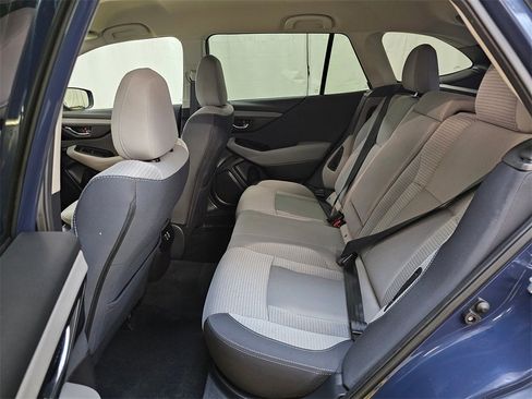 Used 2023 Subaru Outback Premium image 16