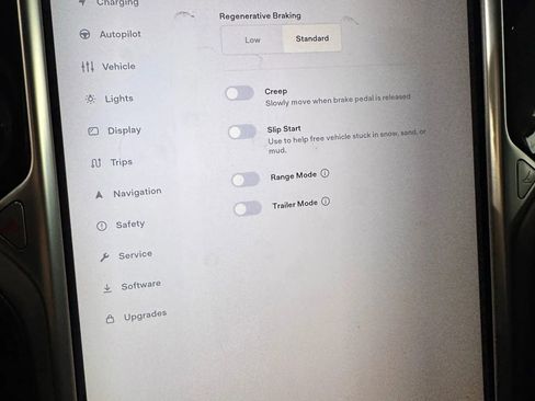 Used 2017 Tesla Model X 75D image 33