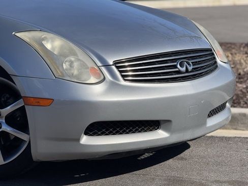 Used 2003 INFINITI G35 Base w/ Premium Pkg image 3