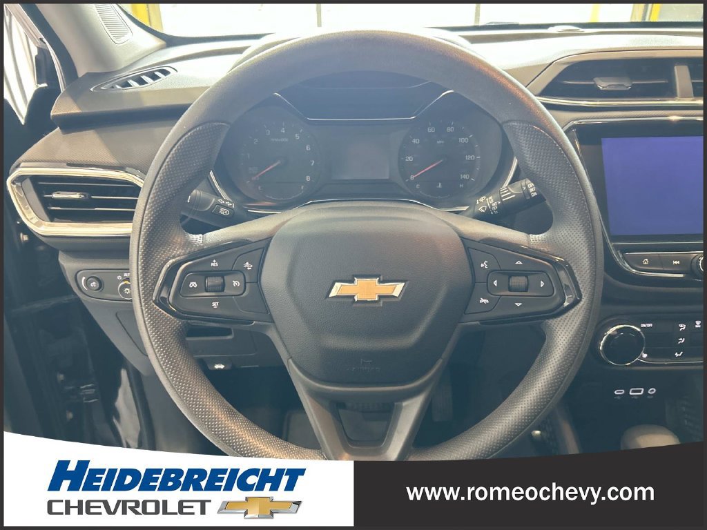Used 2021 Chevrolet TrailBlazer LT w/ Sun and Liftgate Package FWD image 19