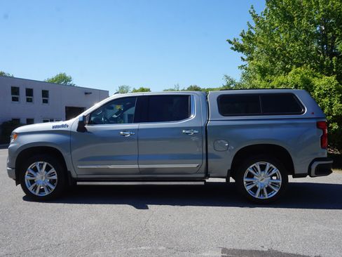 Used 2023 Chevrolet Silverado 1500 High Country AWD/4WD image 8