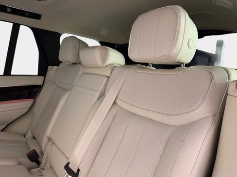 Used 2023 Land Rover Range Rover SE AWD/4WD image 32