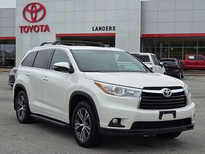 Used 2016 Toyota Highlander XLE