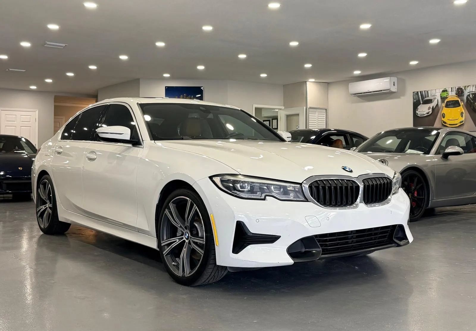 Used 2020 BMW 330i Sedan w/ Convenience Package RWD image 1