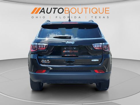 Used 2024 Jeep Compass Latitude AWD/4WD image 7