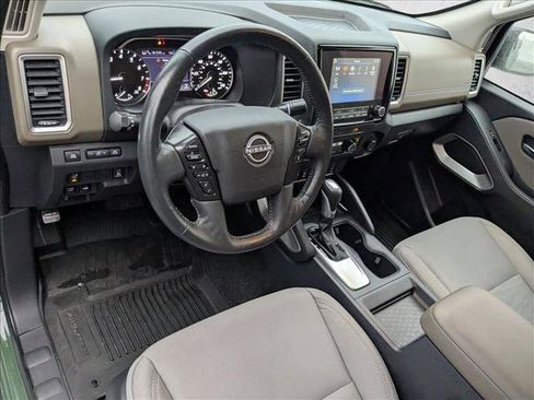 Used 2022 Nissan Frontier SV image 9