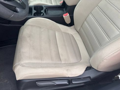 Used 2018 Honda CR-V LX image 12
