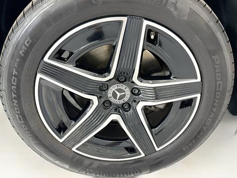 Certified 2026 Mercedes-Benz GLC 300 image 32