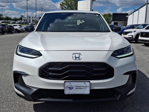 Used 2024 Honda HR-V Sport image 2