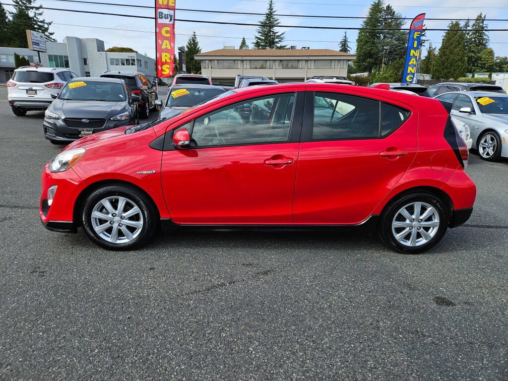 Used 2017 Toyota Prius C Three FWD image 8
