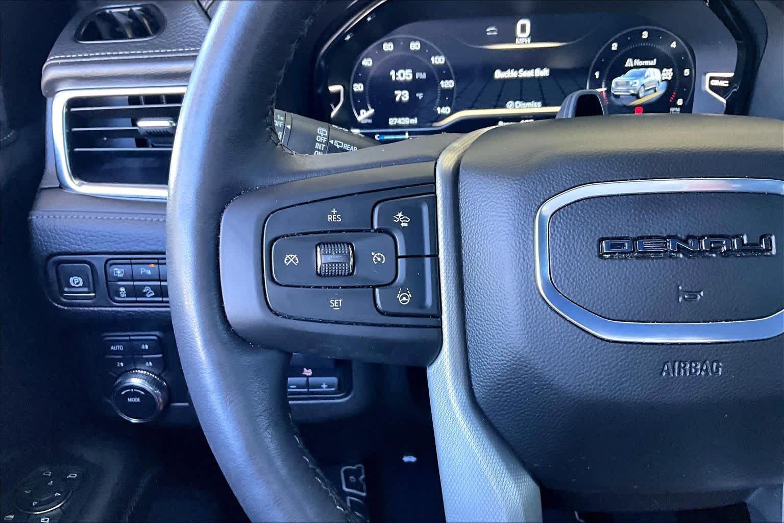 Used 2024 GMC Yukon Denali w/ Advanced Technology Package AWD/4WD image 24