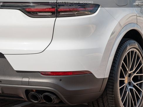 Used 2020 Porsche Cayenne image 53