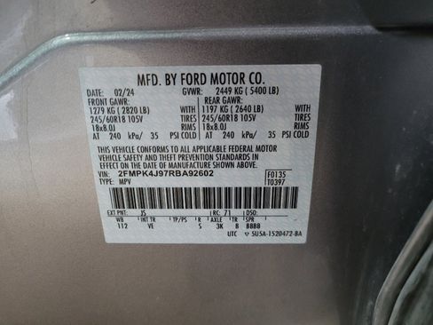Used 2024 Ford Edge SEL image 33