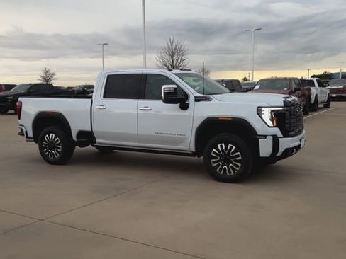 New 2026 GMC Sierra 2500 Denali Ultimate image 3
