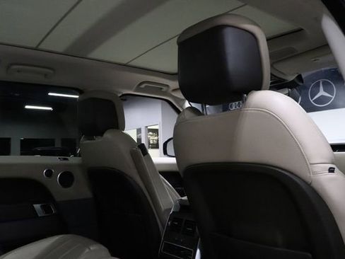 Used 2019 Land Rover Range Rover Sport HSE AWD/4WD image 25