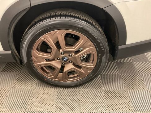 Certified 2025 Subaru Ascent Bronze Edition AWD/4WD image 12