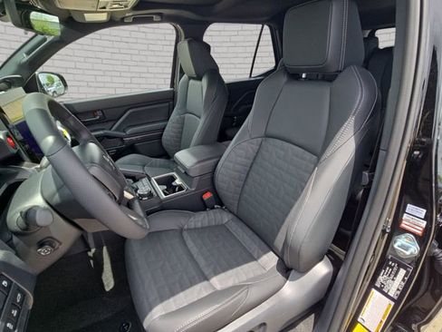 New 2026 Toyota 4Runner TRD Off-Road Premium AWD/4WD image 15