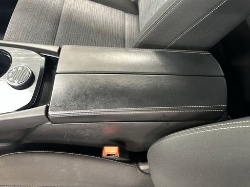 Used 2023 Nissan Rogue SV AWD/4WD image 25