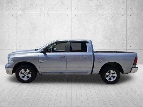 Used 2021 RAM 1500 Classic SLT AWD/4WD image 4