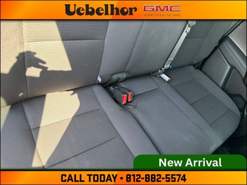 Used 2025 Chevrolet Colorado LT w/ Advanced Trailering Package RWD image 6